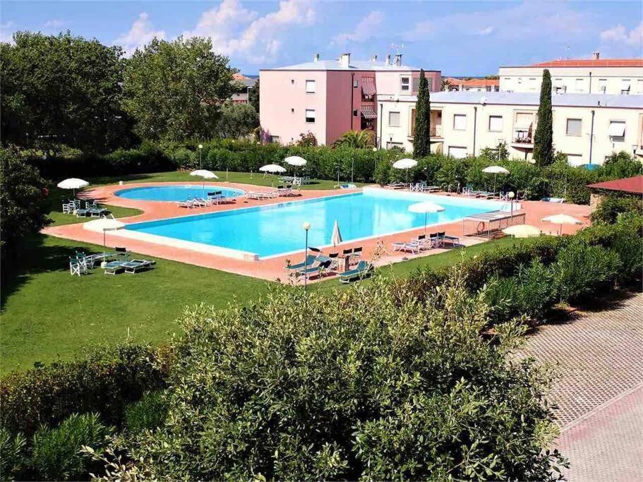 Appartamento Tranquillo Con Patio E Piscina La Caduta Екстер'єр фото